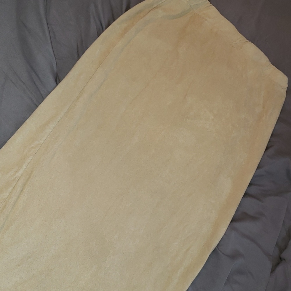 Suede pencil skirt